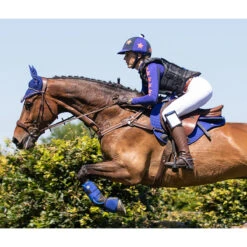 Cap Cover QHP Vegas Donkerroze 7 Cap Cover QHP Vegas Donkerroze -Paardenbenodigdheden Winkel cap cover qhp vegas donkerroze 1500x1500 123939