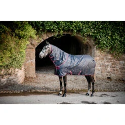Deken Horseware Amigo Hero Plus Lite 0gr Donkerblauw -Paardenbenodigdheden Winkel deken horseware amigo hero plus lite 0gr donkerblauw 1500x1500 146196