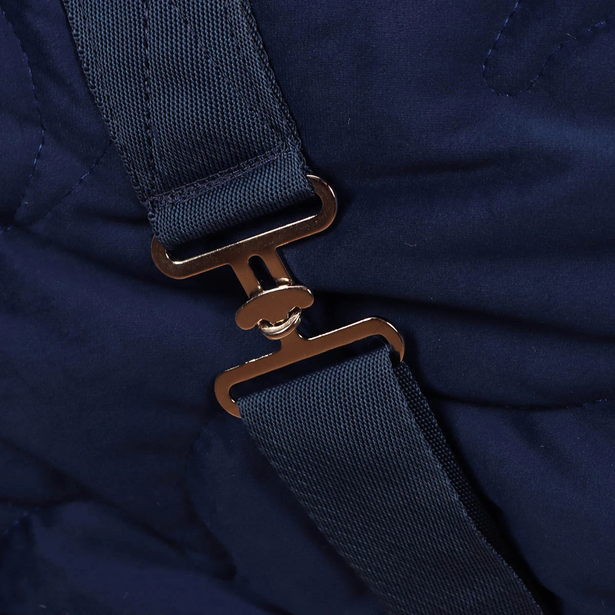 Staldeken Friesian Horse By Horsegear 160gr Donkerblauw 6 Staldeken Friesian Horse By Horsegear 160gr Donkerblauw - Afbeelding 4