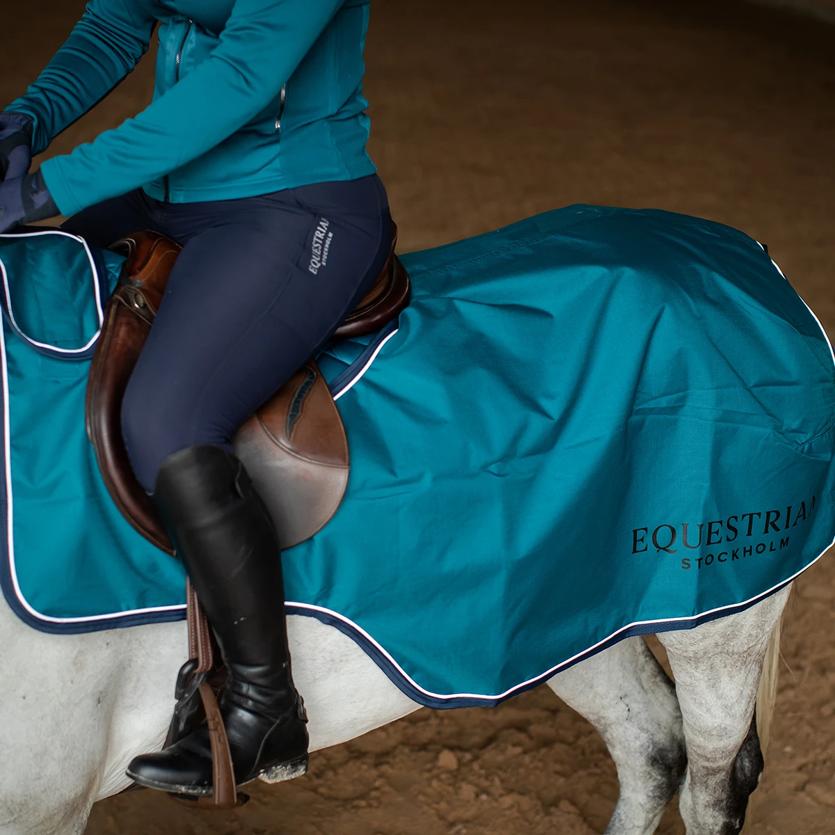 Uitrijdeken Equestrian Stockholm Aurora Blues Darkturquoise 5 Uitrijdeken Equestrian Stockholm Aurora Blues Darkturquoise - Afbeelding 3