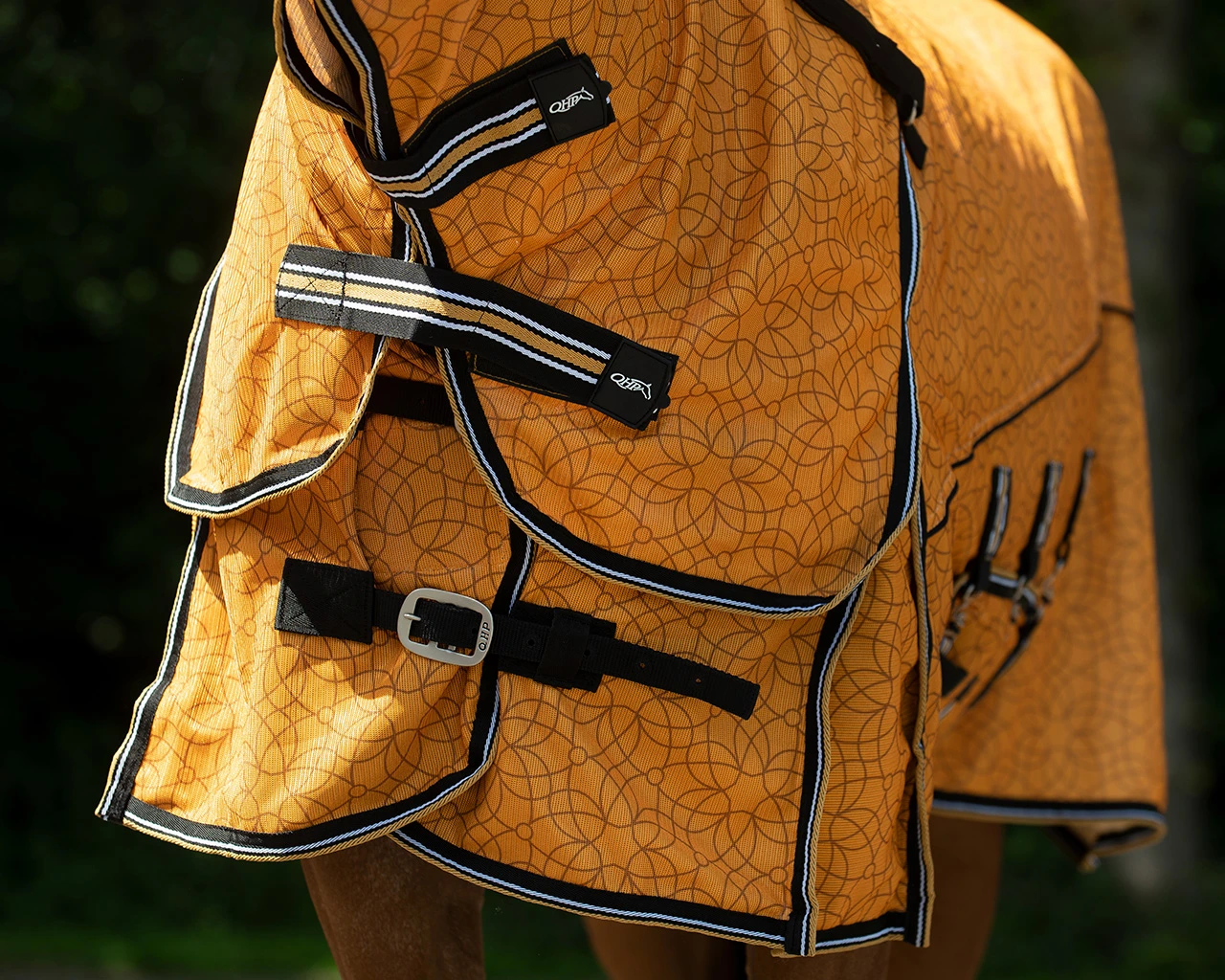 Vliegendeken QHP Collection Combo Met Hals En Masker Geel 8 Vliegendeken QHP Collection Combo Met Hals En Masker Geel - Afbeelding 6